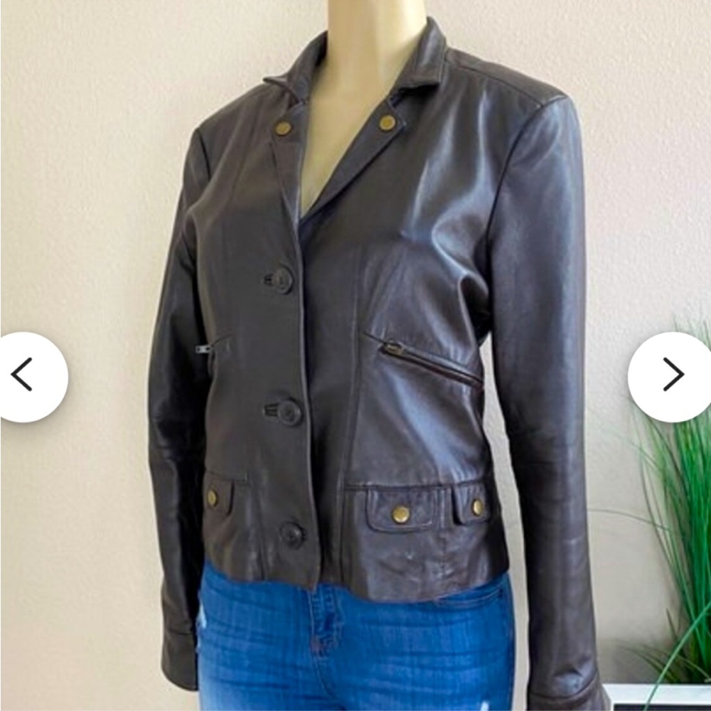 Chic Brown leather jacket size 2